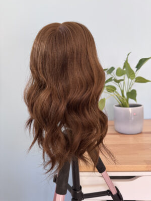 Volumateur capillaire en cheveux naturels pour alopécie androgénétique, chute de cheveux, perte de cheveux ou de densité. Solution calvitie femme.