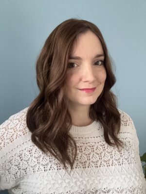 Volumateur châtain clair pour alopécie androgénétique, chute de cheveux ou cheveux fins et clairsemés. Solution chute de cheveux.